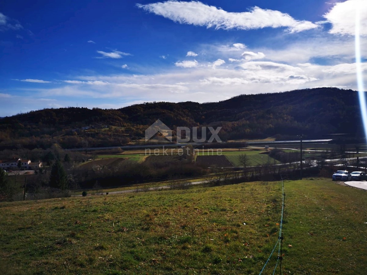 Land For sale - ISTARSKA  CEROVLJE 