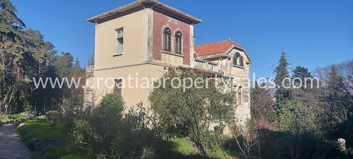 House For sale - SPLITSKO-DALMATINSKA  SPLIT 