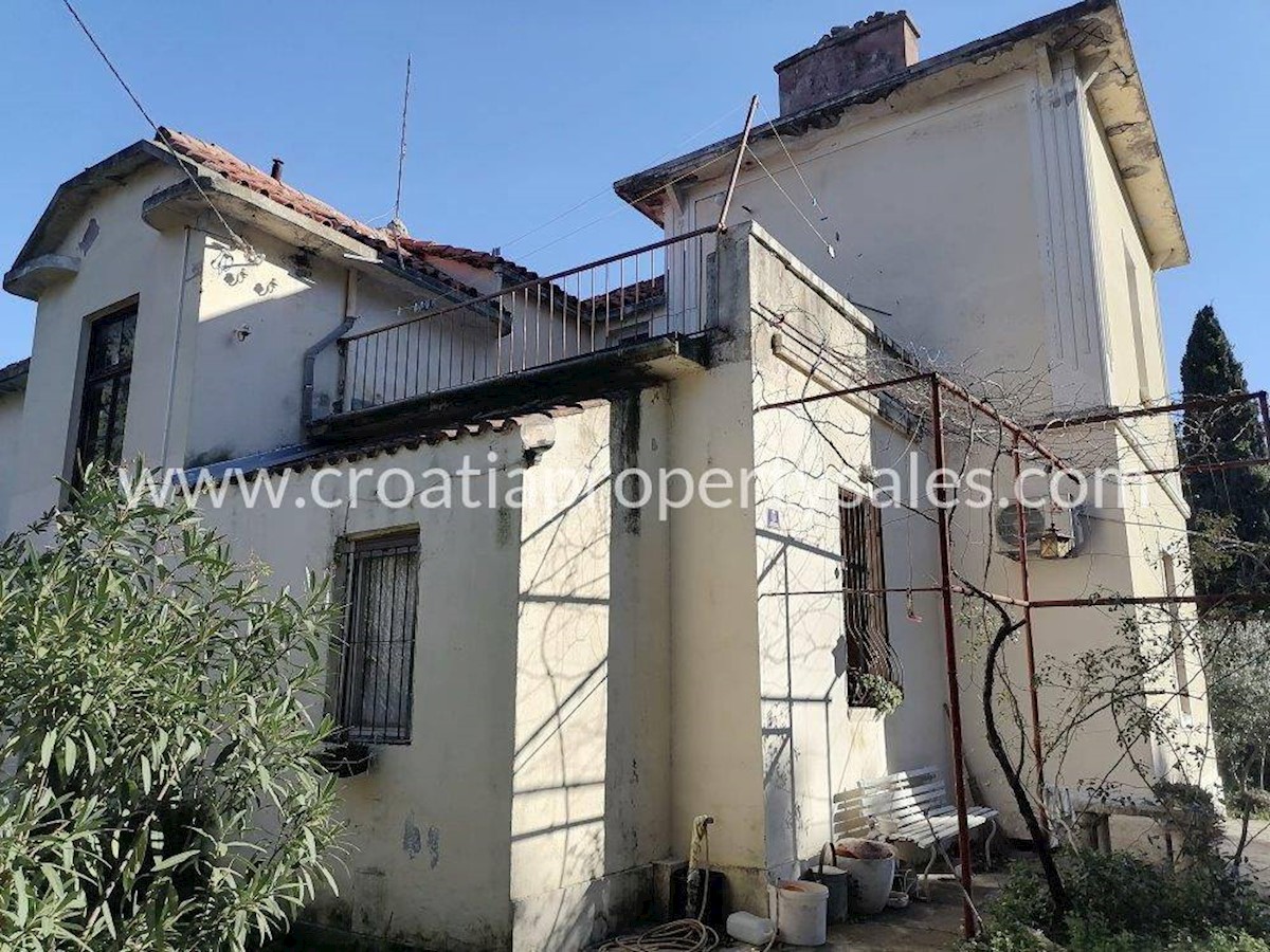 House For sale - SPLITSKO-DALMATINSKA  SPLIT 