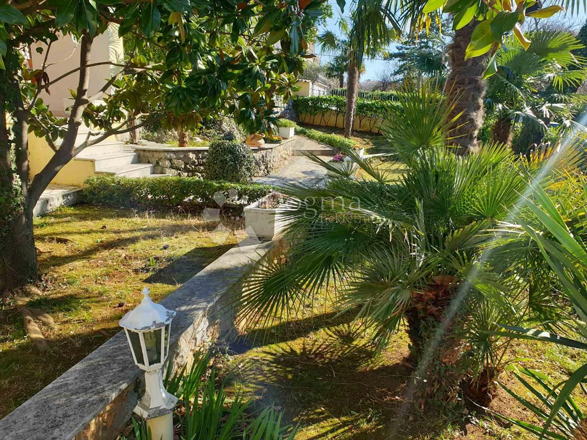 Stan Za najam - PRIMORSKO-GORANSKA  KOSTRENA 