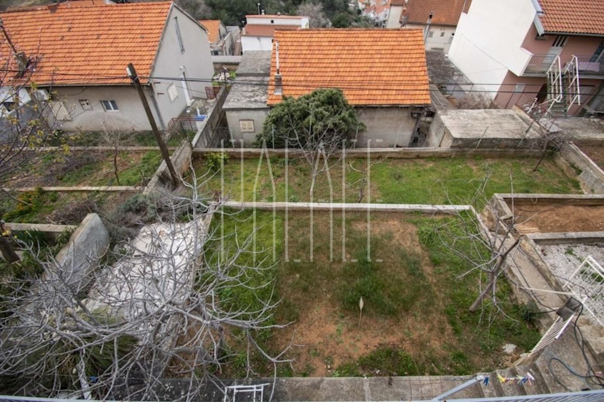Haus Zu verkaufen - ŠIBENSKO-KNINSKA  ŠIBENIK 