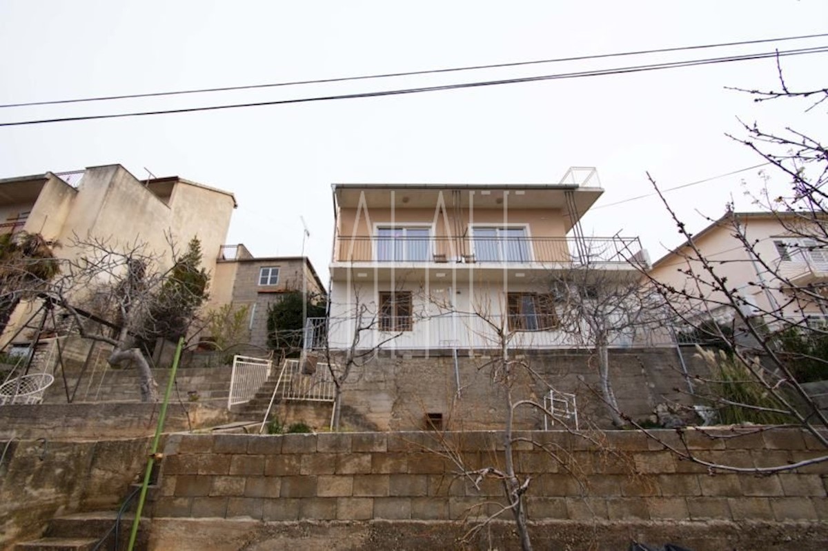 Haus Zu verkaufen - ŠIBENSKO-KNINSKA  ŠIBENIK 
