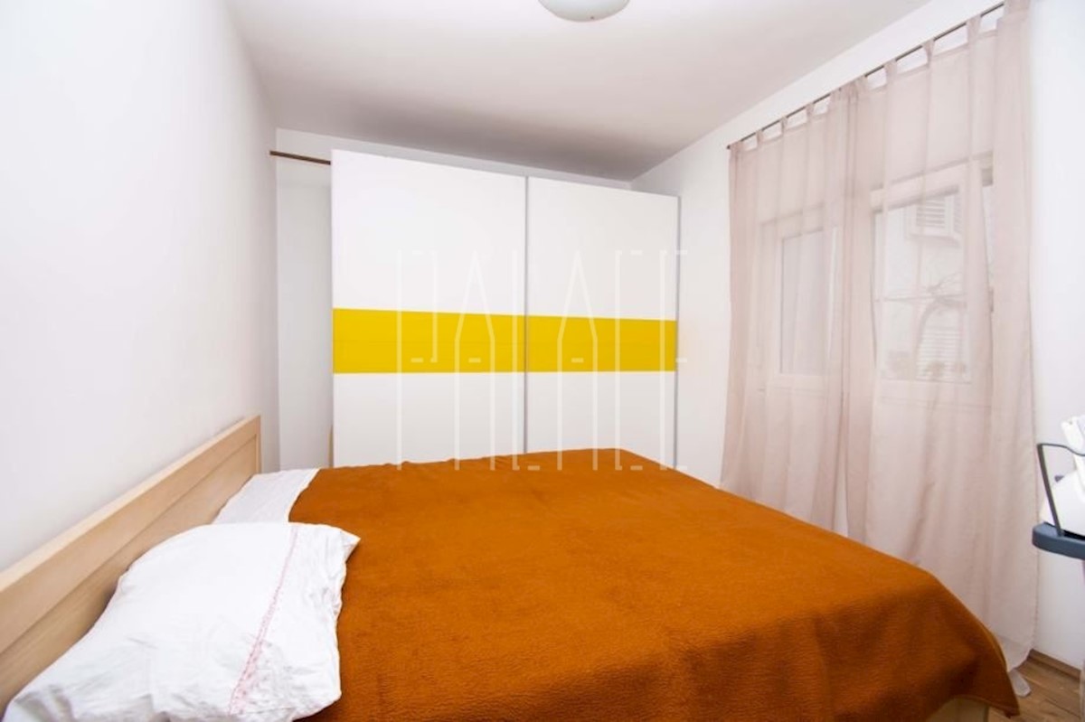 Haus Zu verkaufen - ŠIBENSKO-KNINSKA  ŠIBENIK 