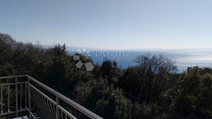 Kuća na prodaju 420 m² – Pobri
