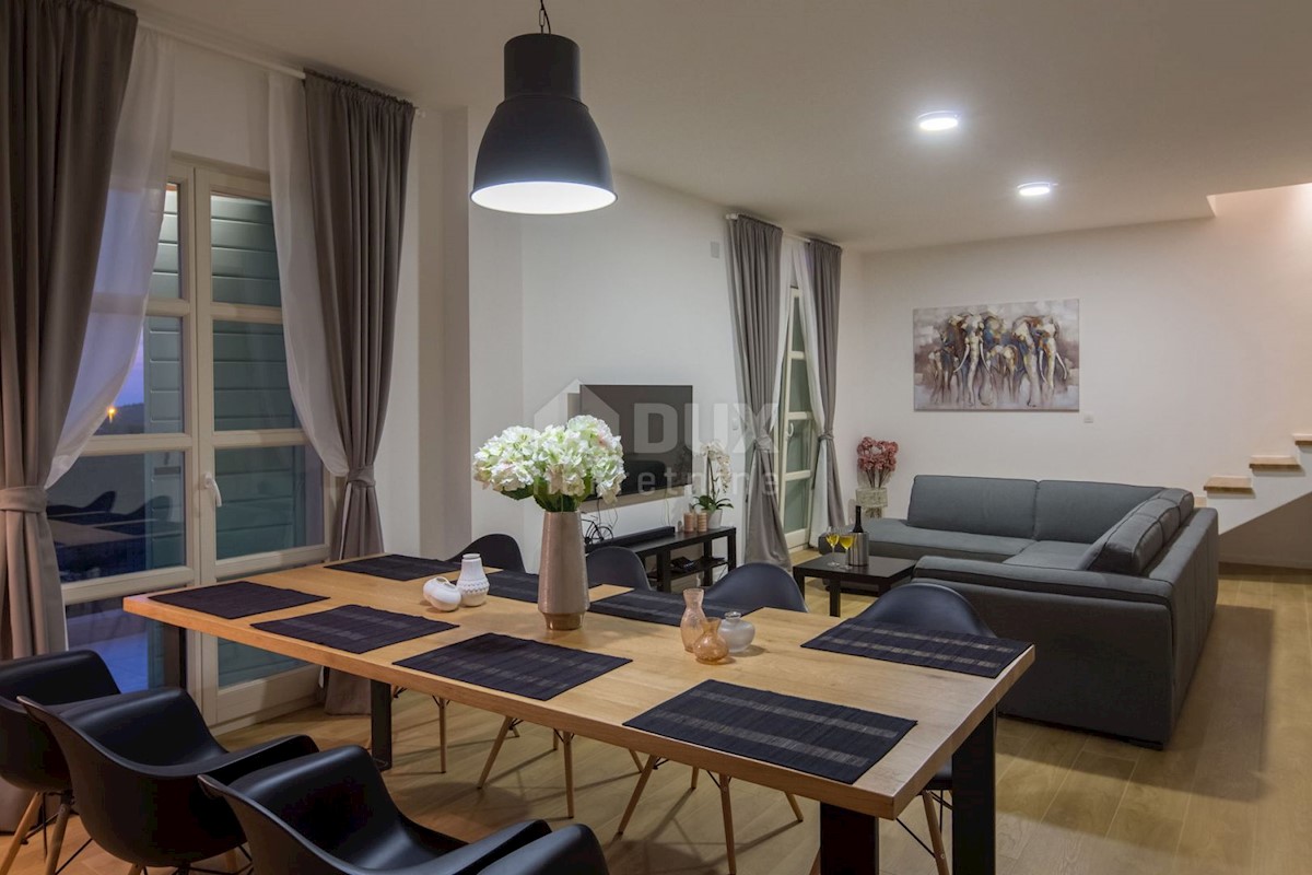 Haus Zu verkaufen - ŠIBENSKO-KNINSKA PRIMOŠTEN