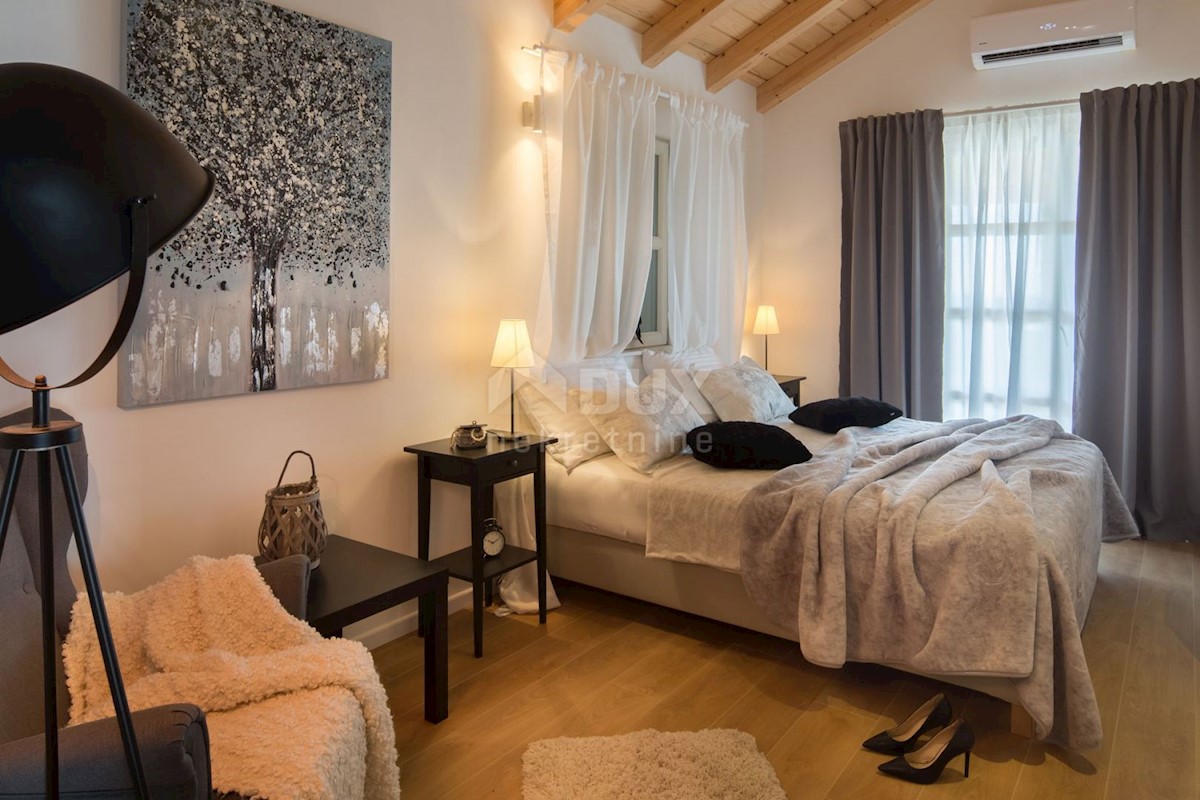 Haus Zu verkaufen - ŠIBENSKO-KNINSKA PRIMOŠTEN