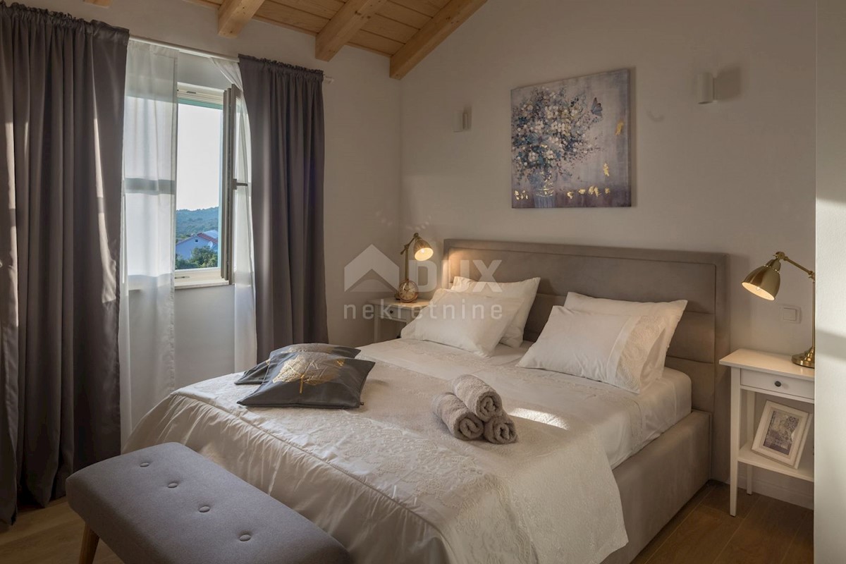 Haus Zu verkaufen - ŠIBENSKO-KNINSKA PRIMOŠTEN