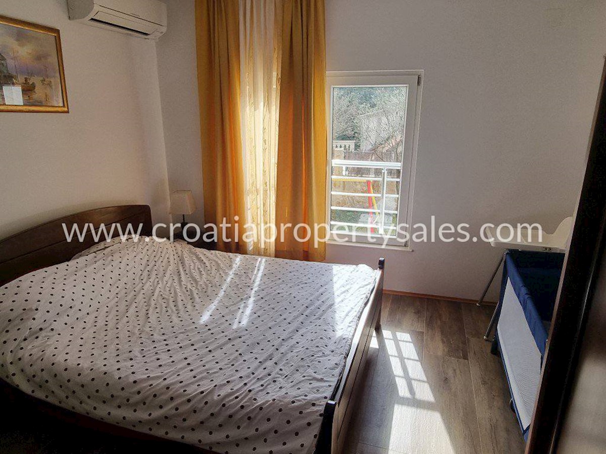 House For sale - SPLITSKO-DALMATINSKA  TROGIR 