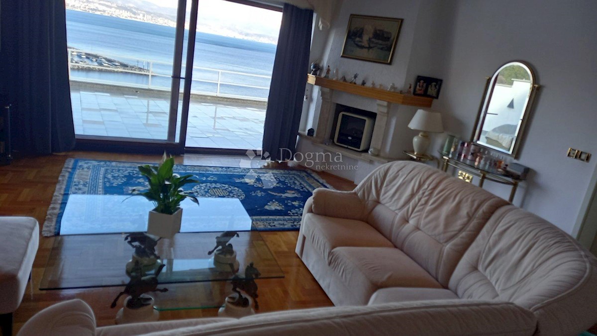 Flat For sale - PRIMORSKO-GORANSKA  OPATIJA 