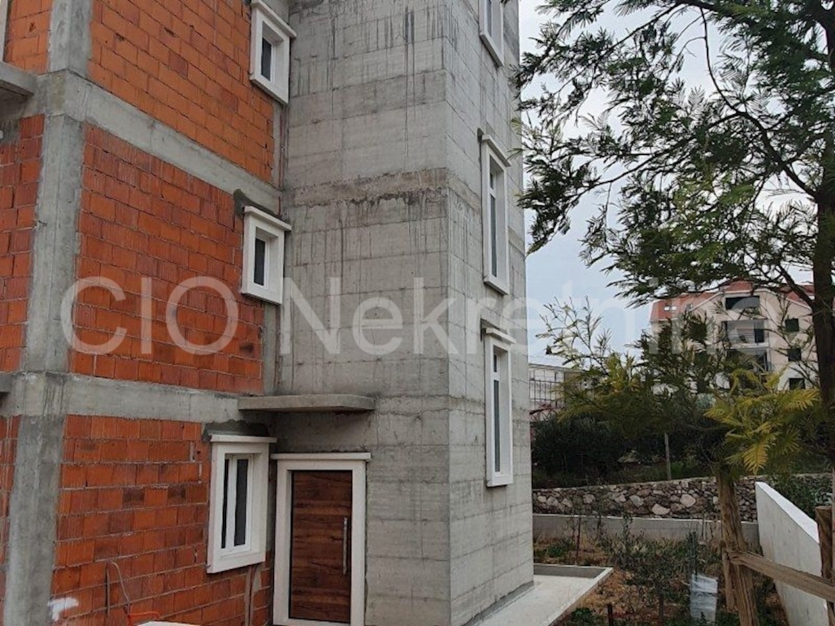 House For sale - SPLITSKO-DALMATINSKA  BRAČ 