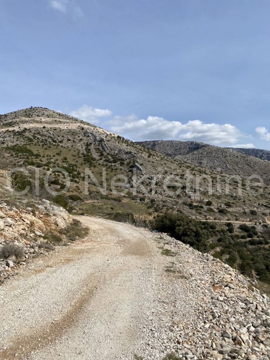 Parcela Naprodaj - SPLITSKO-DALMATINSKA  BRAČ