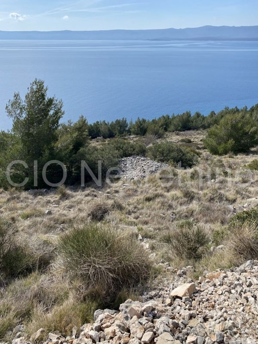 Land For sale - SPLITSKO-DALMATINSKA  BRAČ 