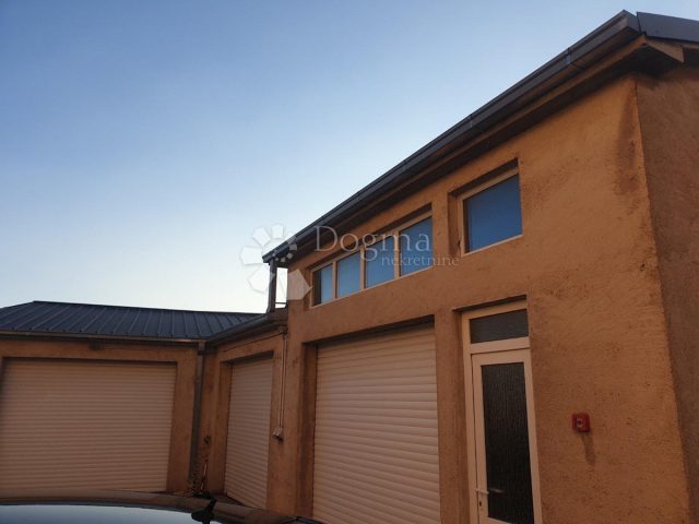Gewerbefläche zu verkaufen 109 m² – Hreljin