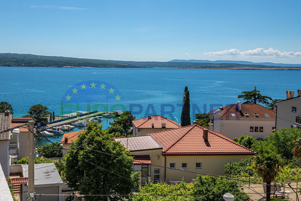 Dom Na predaj - PRIMORSKO-GORANSKA  CRIKVENICA 