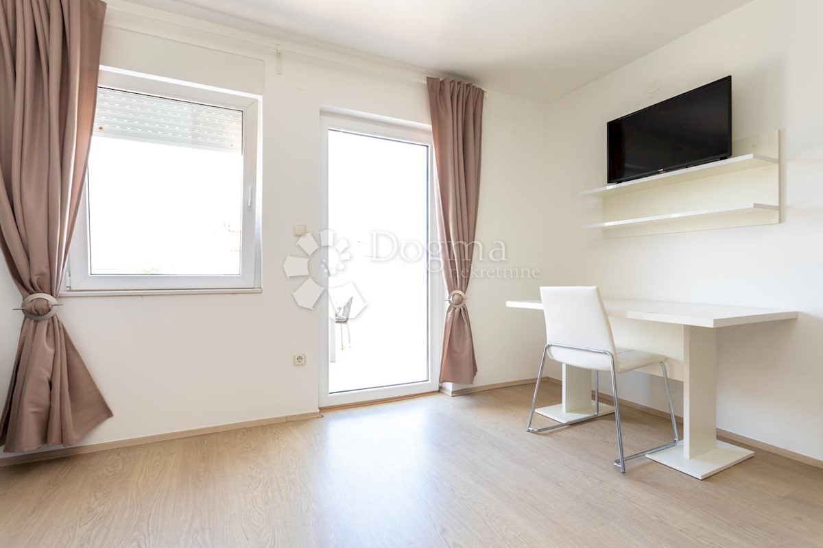 Apartmán Na predaj - PRIMORSKO-GORANSKA  KRK 