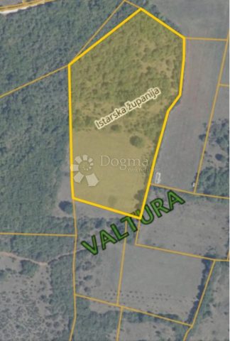 Zemljište na prodaju 21000 m² – Valtura
