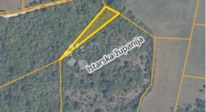 Pozemok na predaj 971 m² – Valtura