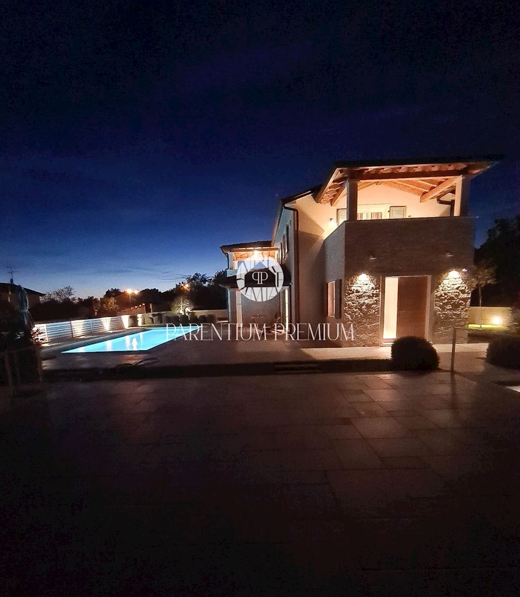 Haus Zu verkaufen - ISTARSKA  POREČ 