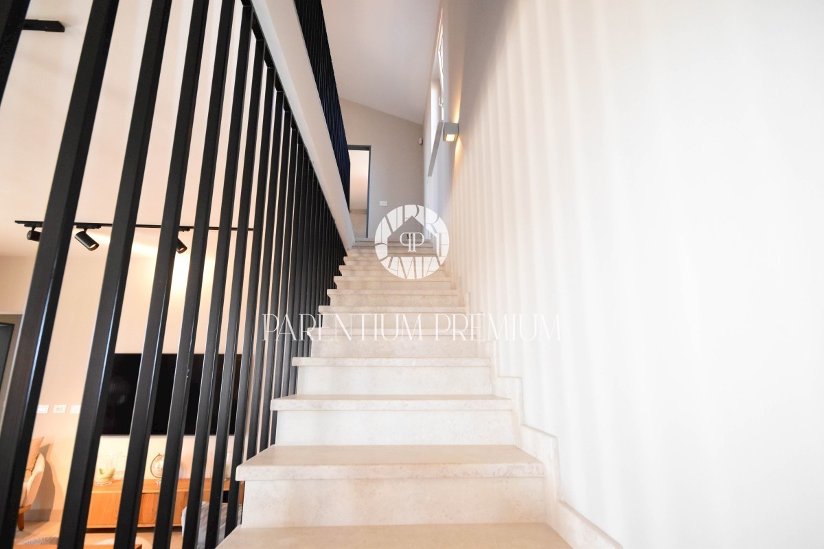 Haus Zu verkaufen - ISTARSKA  POREČ 