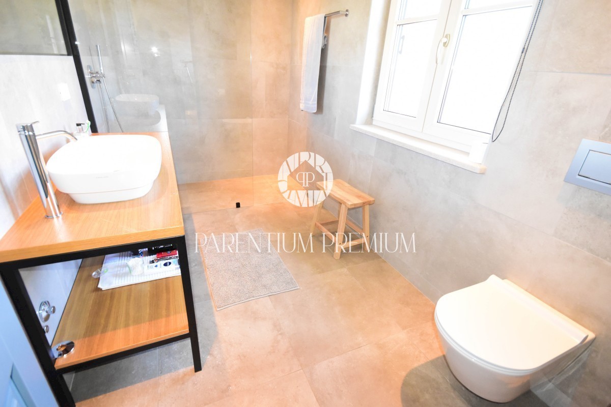 Haus Zu verkaufen - ISTARSKA  POREČ 