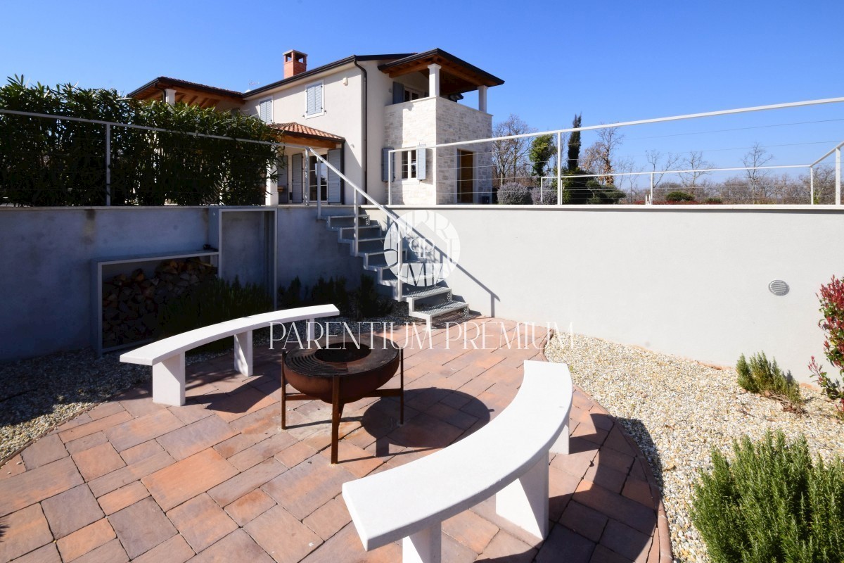 Haus Zu verkaufen - ISTARSKA  POREČ 
