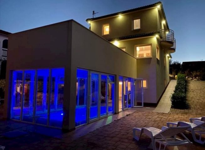 House for sale 250 m² – Dobrinj