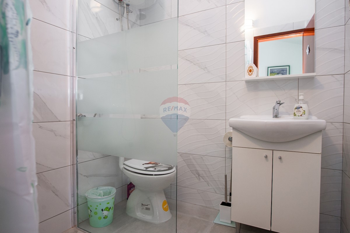 House For sale - ŠIBENSKO-KNINSKA  ROGOZNICA 