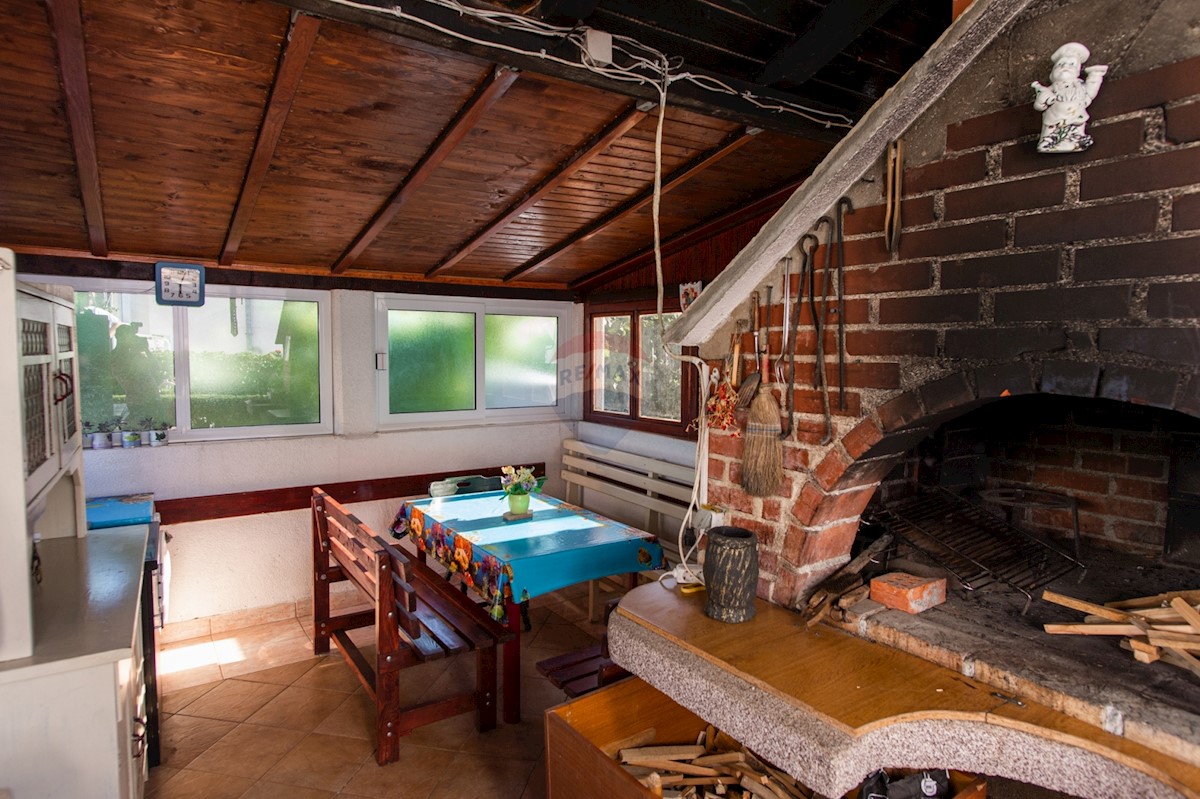 House For sale - ŠIBENSKO-KNINSKA  ROGOZNICA 