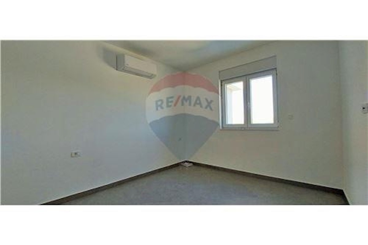 Flat For sale - ŠIBENSKO-KNINSKA  PRIMOŠTEN 