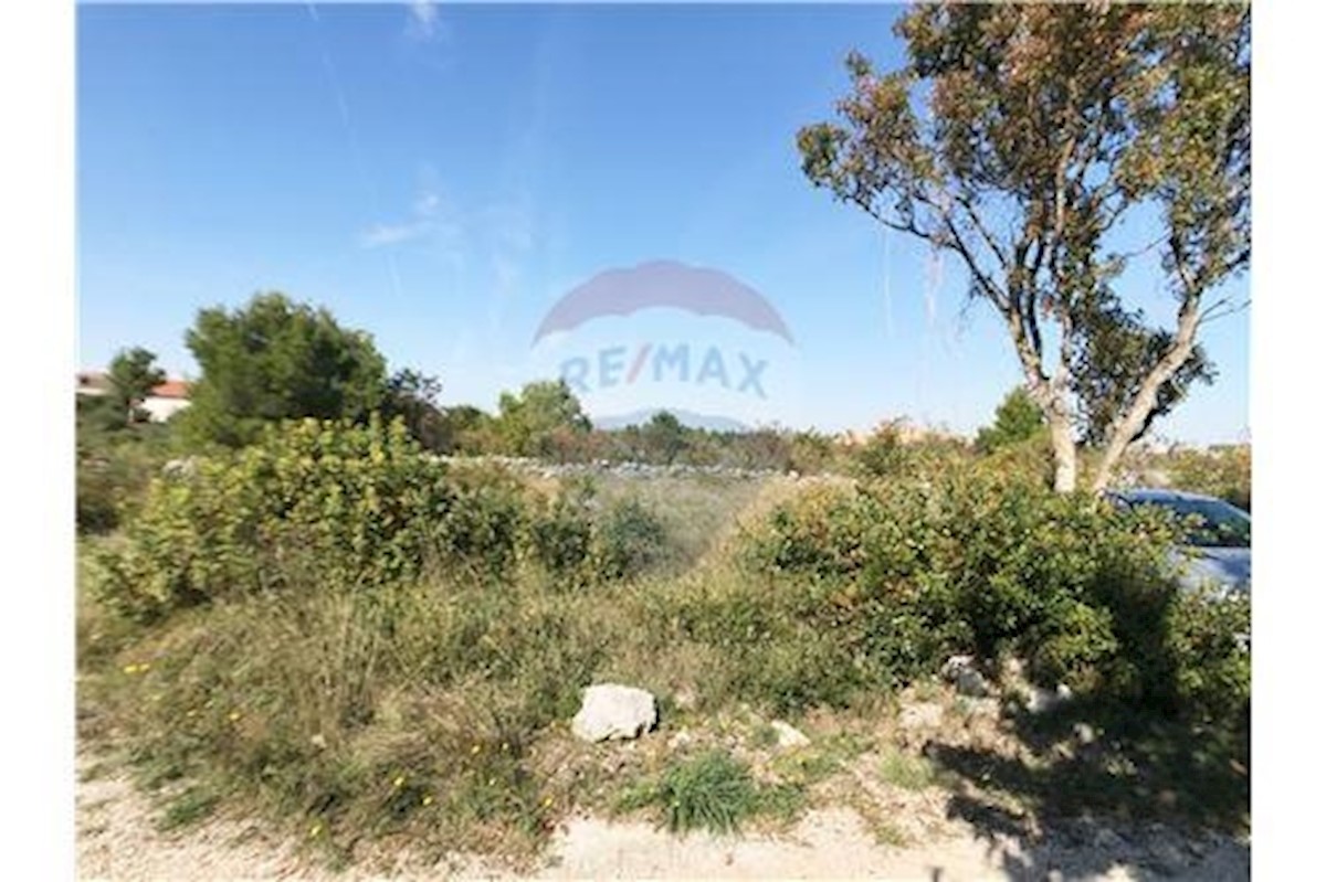 Land For sale - ŠIBENSKO-KNINSKA  VODICE 