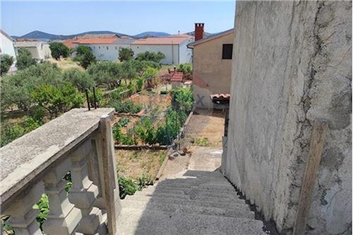 House For sale - ŠIBENSKO-KNINSKA  TRIBUNJ 