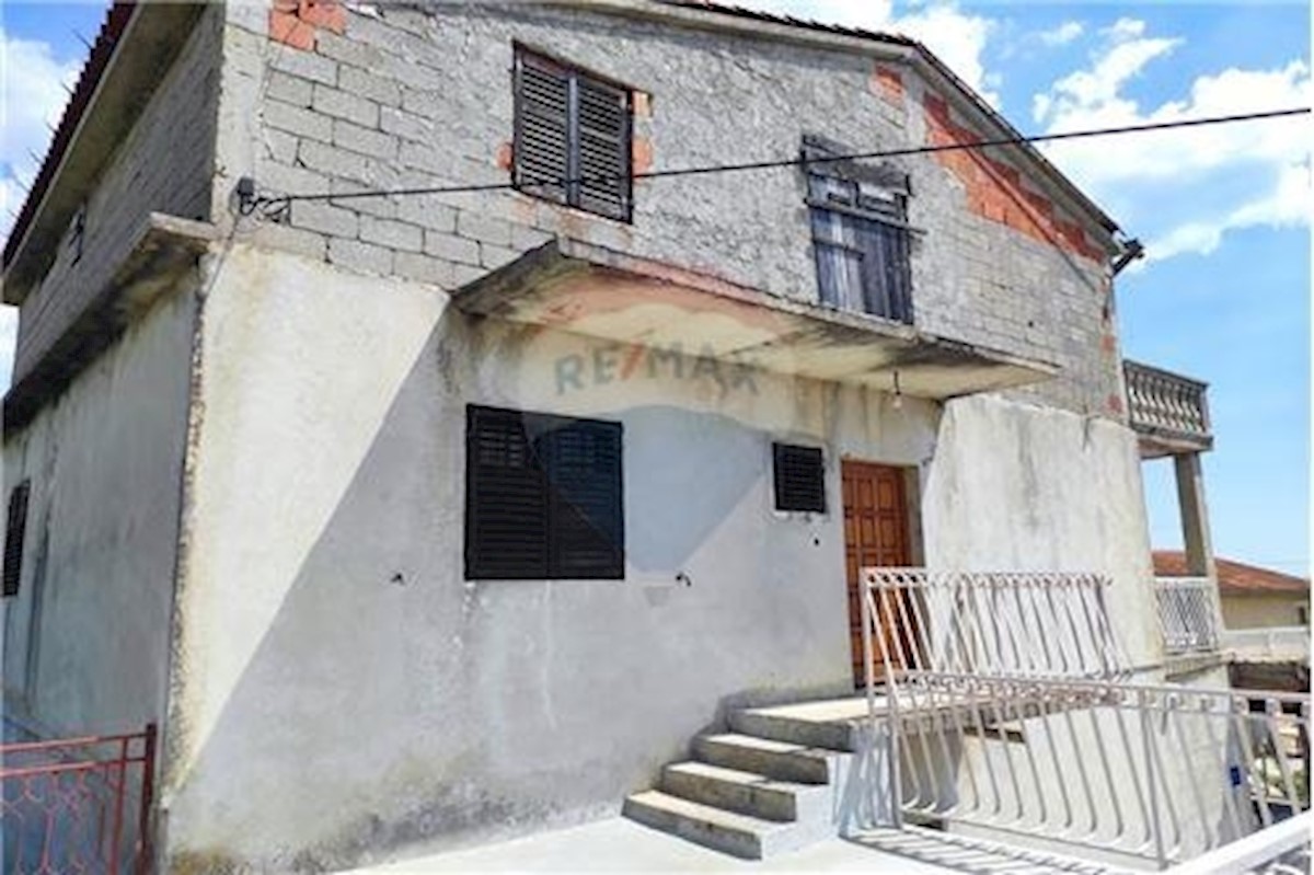 House For sale - ŠIBENSKO-KNINSKA  TRIBUNJ 