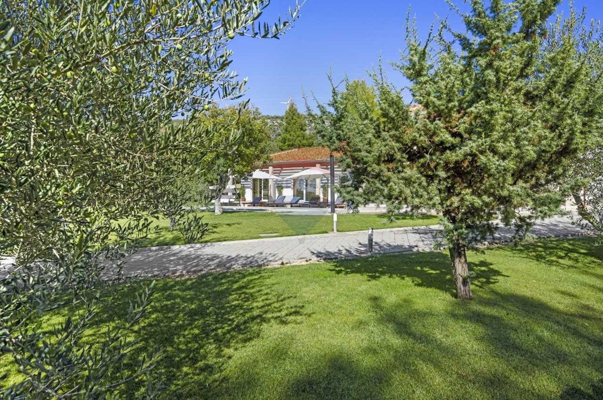 Haus Zu verkaufen - ŠIBENSKO-KNINSKA  ŠIBENIK 