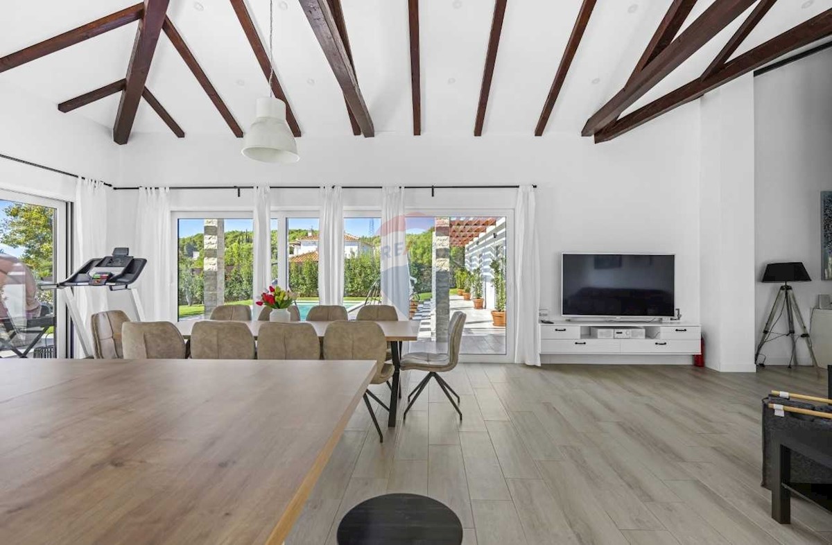 Haus Zu verkaufen - ŠIBENSKO-KNINSKA  ŠIBENIK 