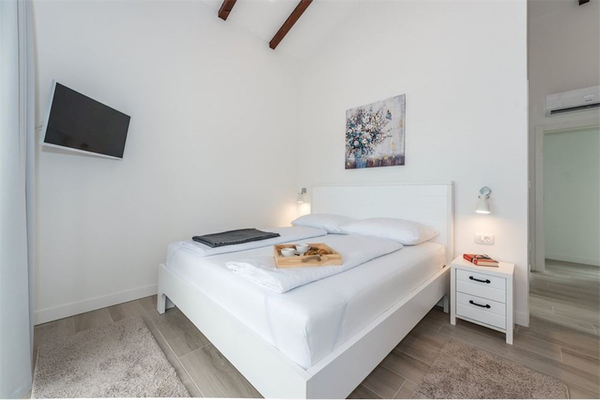 Haus Zu verkaufen - ŠIBENSKO-KNINSKA  ŠIBENIK 