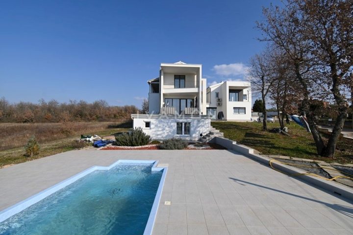 Dom na predaj 469 m² – Poreč