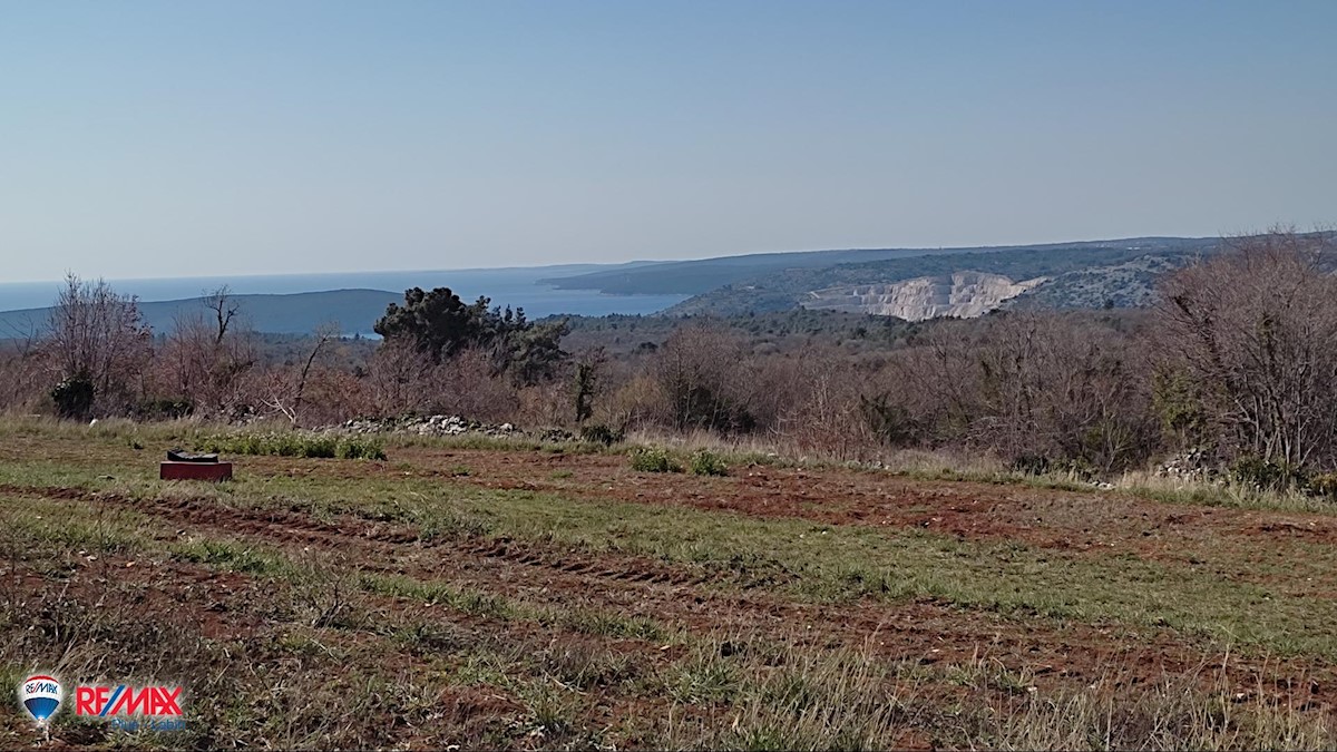 Land For sale - ISTARSKA  RAŠA 