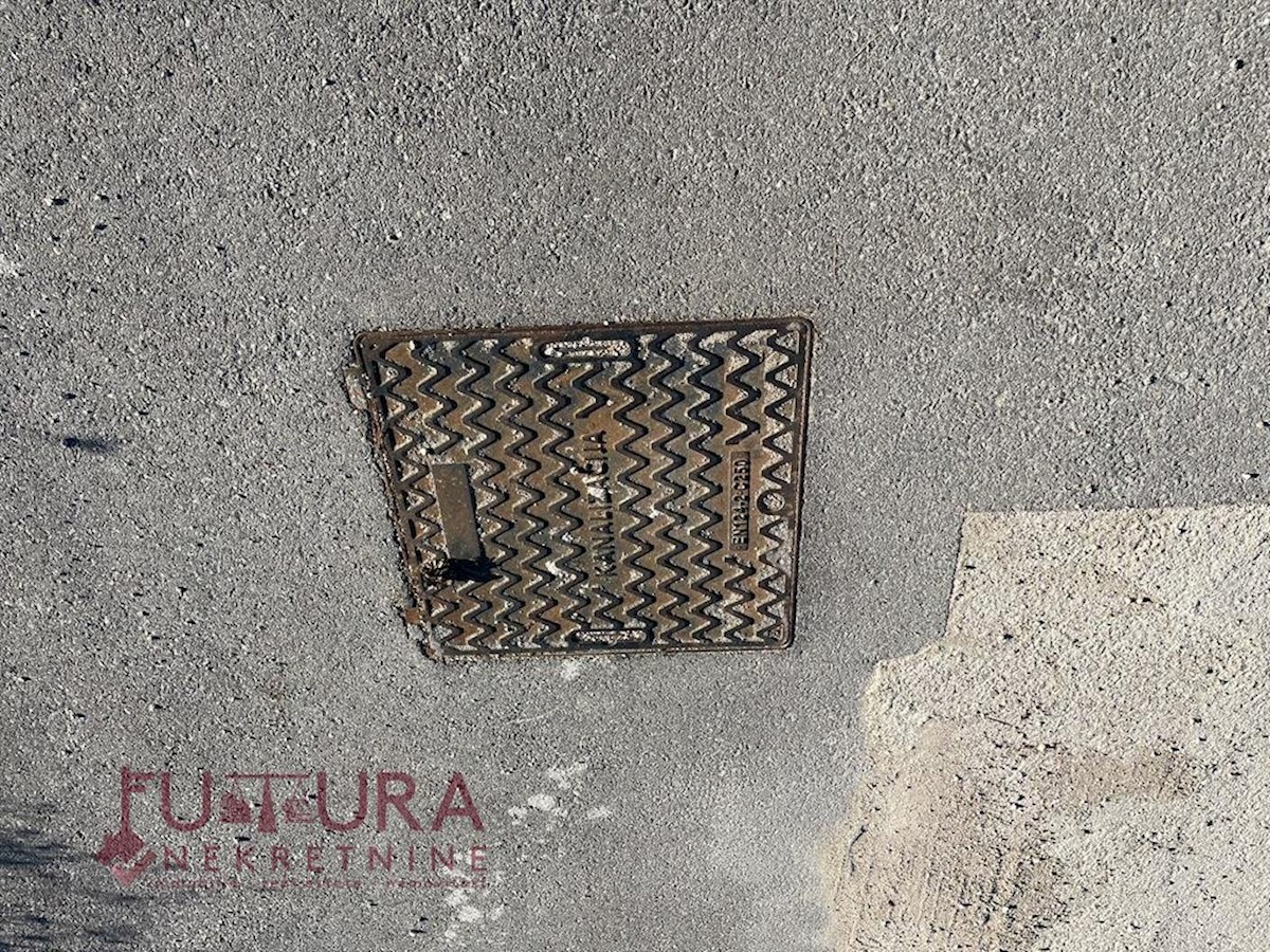 Parcela Naprodaj - SPLITSKO-DALMATINSKA  Šolta