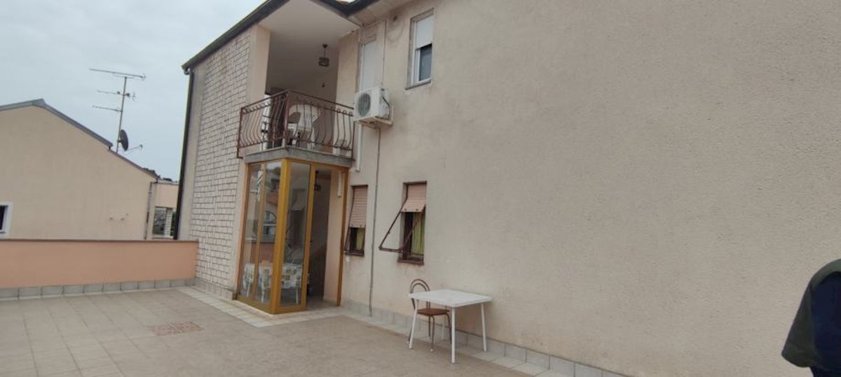 Hiša Na predaj - ISTARSKA  PULA 