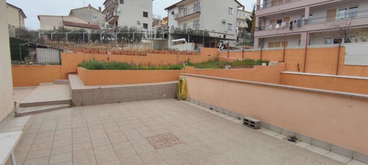 Hiša Na predaj - ISTARSKA  PULA 