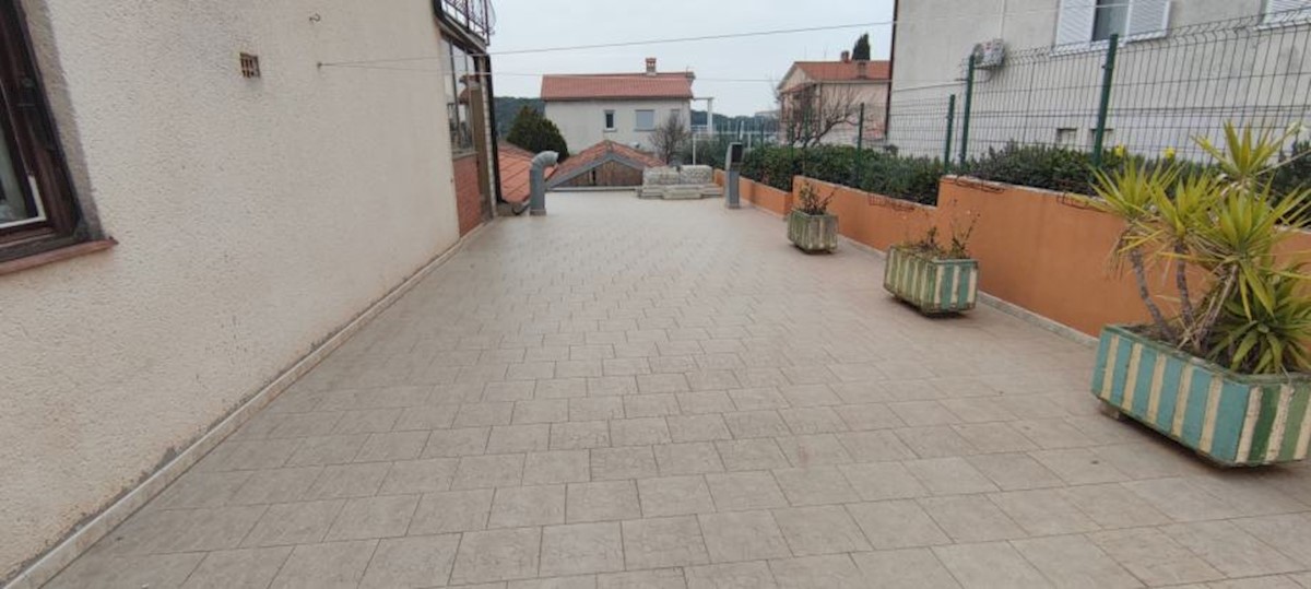 Hiša Na predaj - ISTARSKA  PULA 