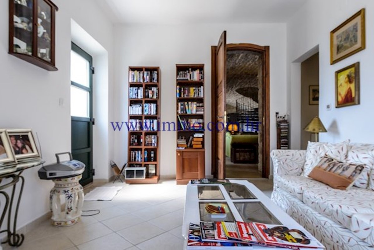 Maison À vendre - DUBROVAČKO-NERETVANSKA  DUBROVNIK 