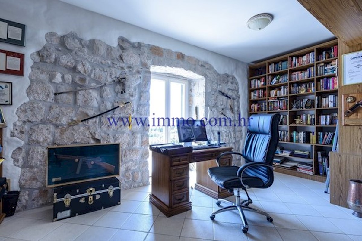 Maison À vendre - DUBROVAČKO-NERETVANSKA  DUBROVNIK 