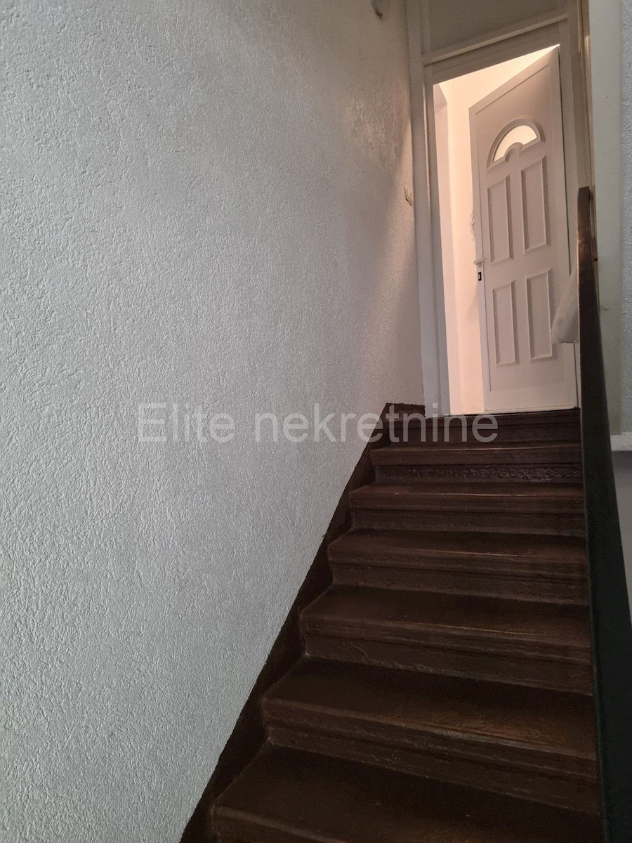 Flat For sale - PRIMORSKO-GORANSKA  BAKAR 