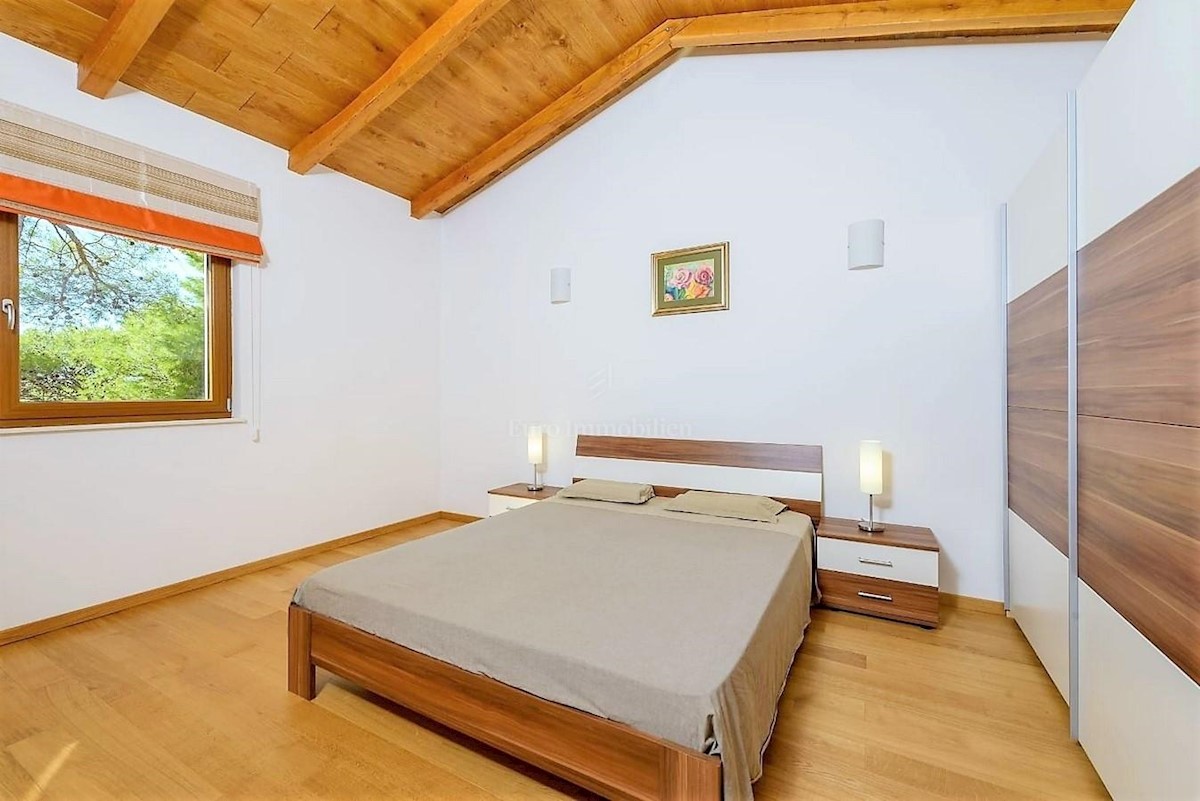 Casa In vendita - SPLITSKO-DALMATINSKA  TROGIR 