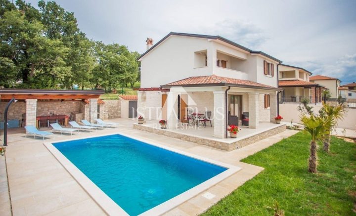 Maison à vendre 187 m² – Poreč