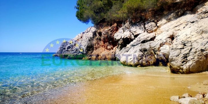Pozemek na prodej 1400 m² – Hvar