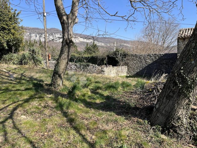Zemljište na prodaju 187 m² – Roč