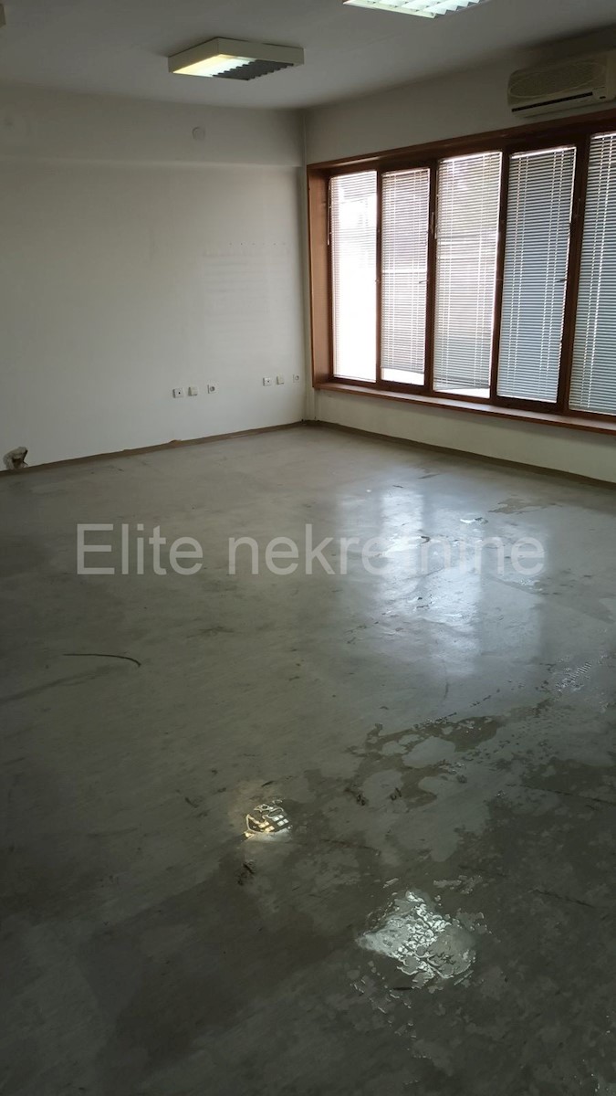 Business premises For sale - PRIMORSKO-GORANSKA  MATULJI 