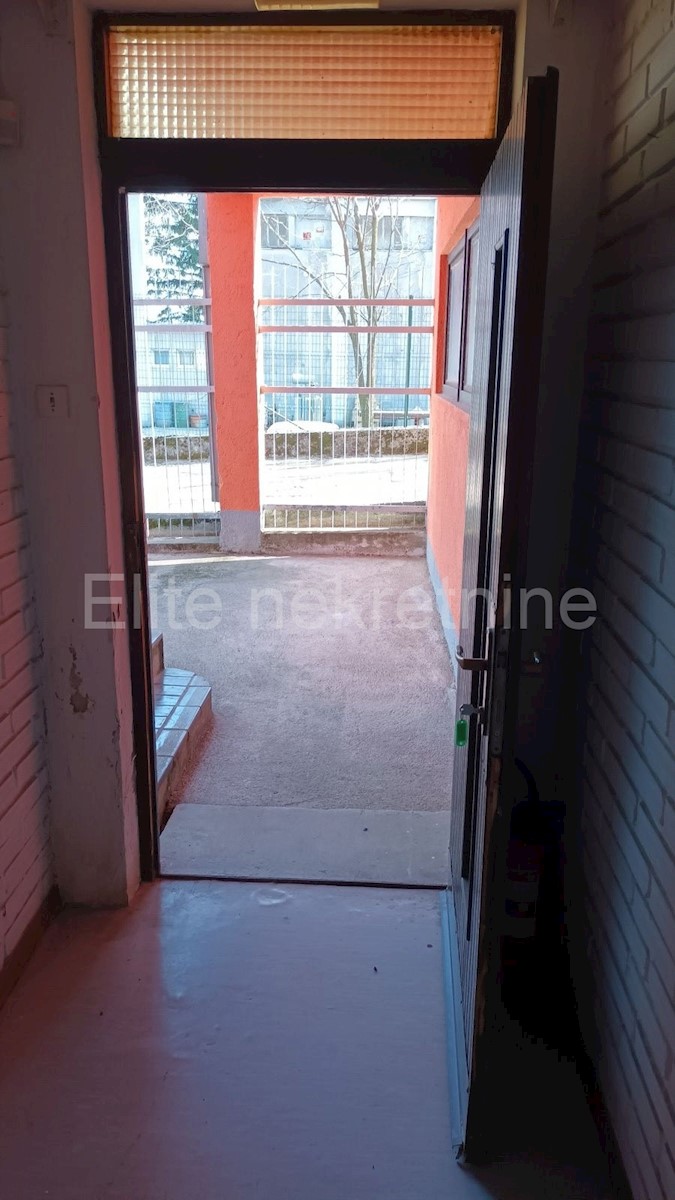 Business premises For sale - PRIMORSKO-GORANSKA  MATULJI 